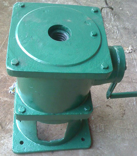 側搖啟閉機3T