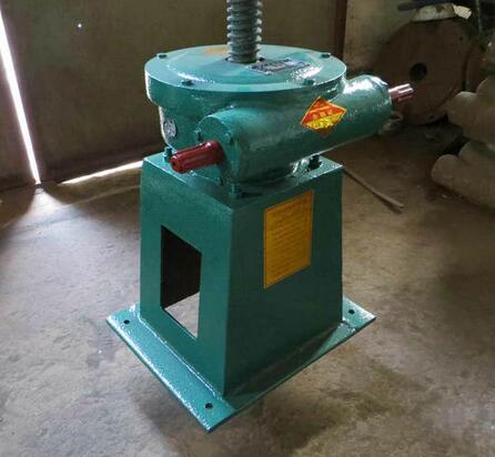 螺桿啟閉機(jī)