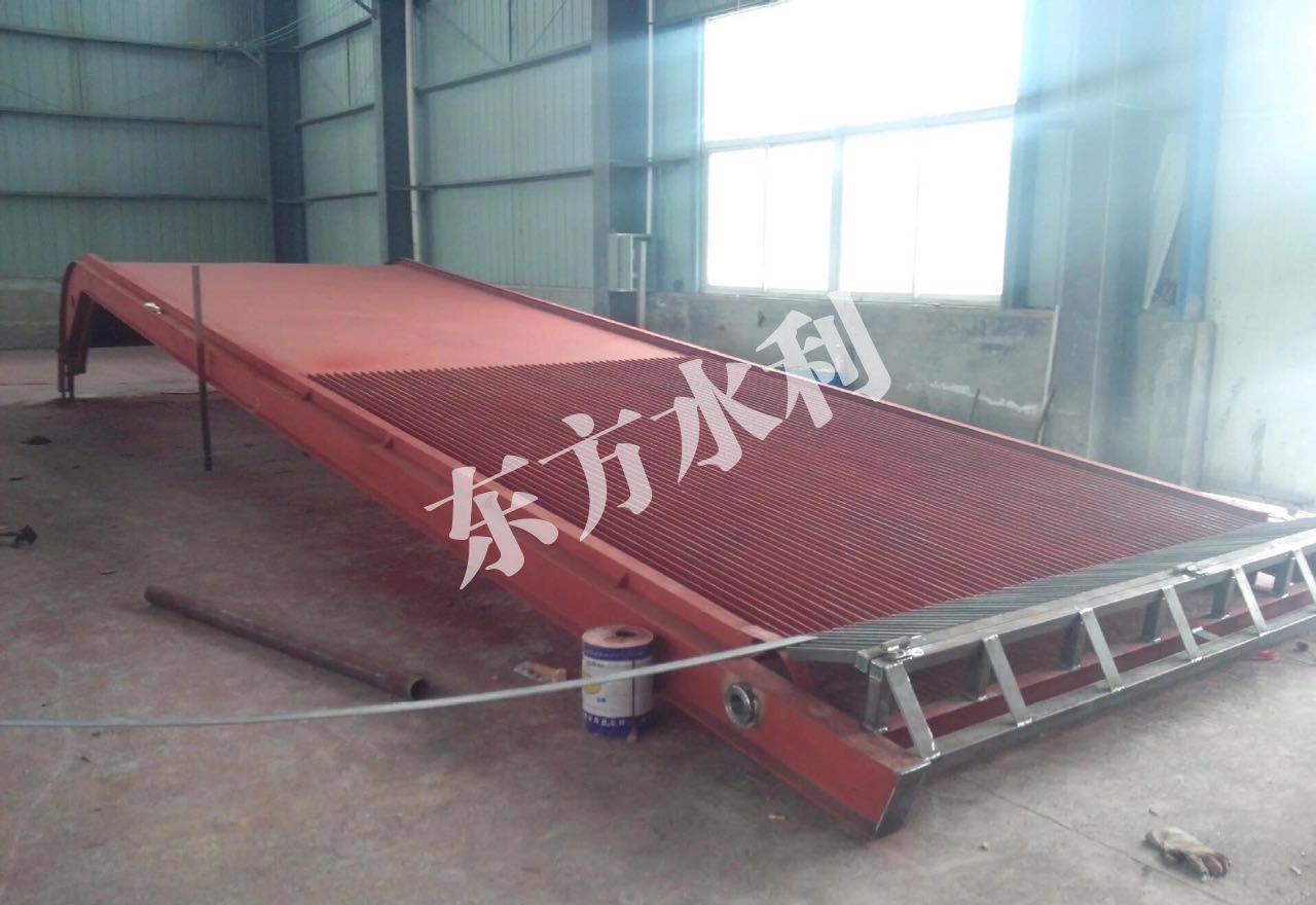 回轉(zhuǎn)式清污機
